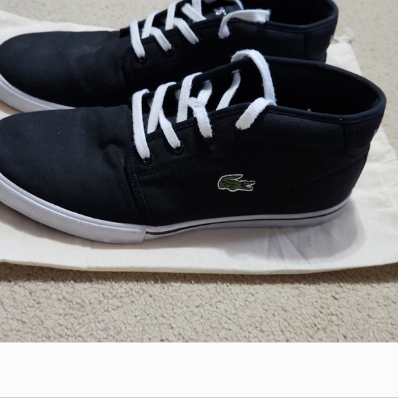 Lacoste shoes - Picture 2 of 4